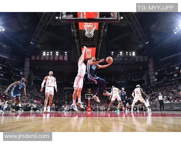 2019年火箭队与马刺队季前赛精彩回顾全场录像分析与亮点集锦